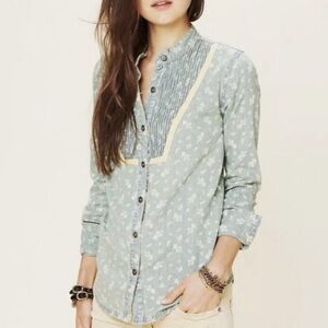 Free People Hillside Chambray Denim
Bibbed Pintuck Button-up